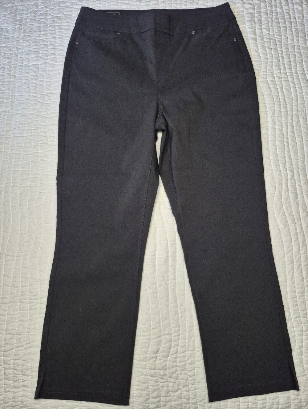 Mario Serrani Black Women's Straight-Leg Capri Pants